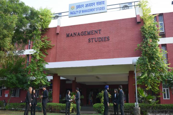 UNIVERSITY SCHOOL OF MANAGEMENT STUDIES